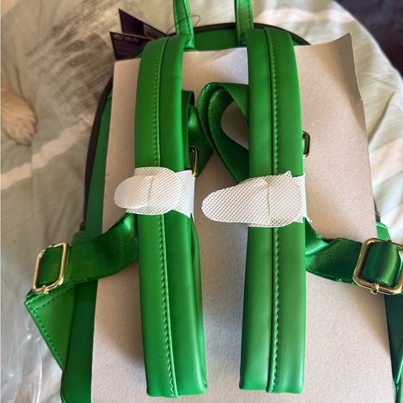 Disney Green and Yellow Chip 'n Dale Bag and matching wallet - Picture 2 of 5